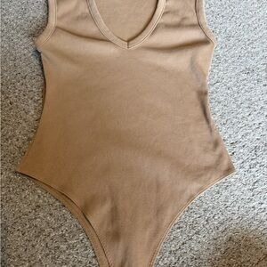 Universal Thread Ribbed V-Neck Bodysuit in Tan